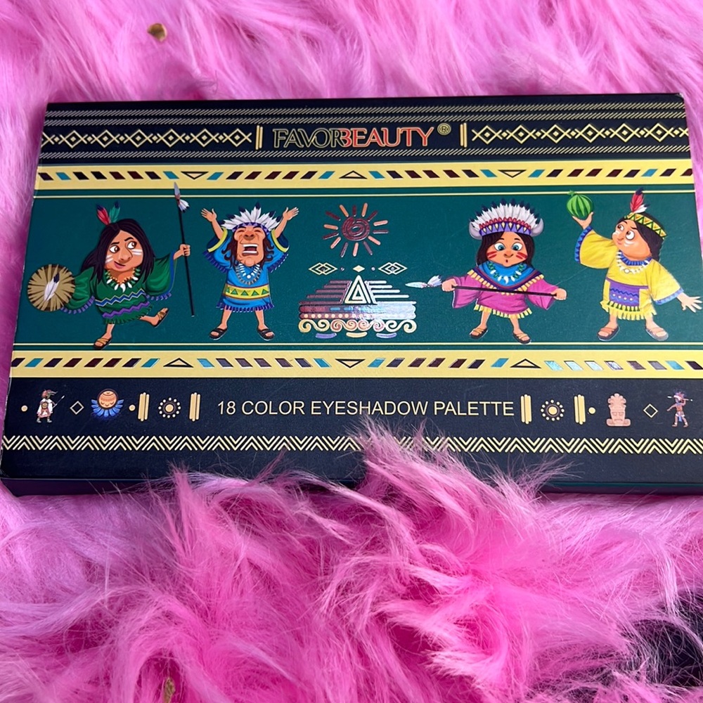 Favorbeauty 18 eyeshadow pallet